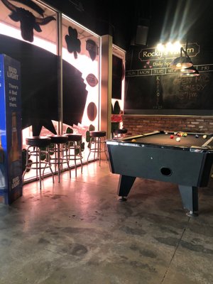 Rocky's Tavern by null