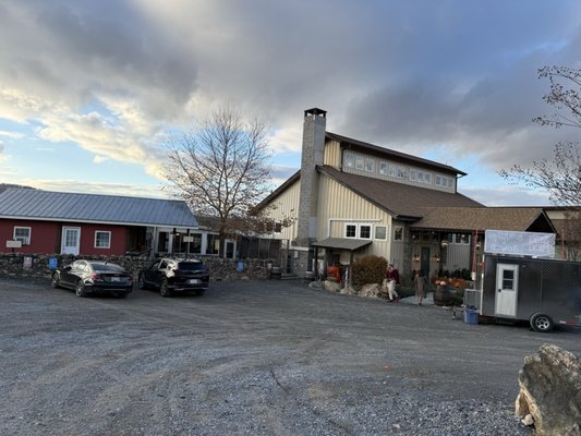 Barrel Oak Winery and Brewery by null