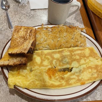 Cagney's Kitchen - Western Omelette, shredded hashbrowns and toast - Breakfast & Brunch Near Me - Winston-Salem, North Carolina Cagney's Kitchen - Western Omelette, shredded hashbrowns and toast - Breakfast & Brunch Near Me - Winston-Salem, North Carolina