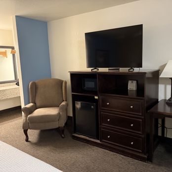 Best Western Arcata Inn - Fridge, microwave, tv - Hotels Near Me - Arcata, California Best Western Arcata Inn - Fridge, microwave, tv - Hotels Near Me - Arcata, California