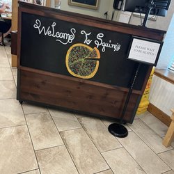 Squire's Italian Restaurant - Entrance
