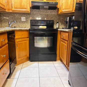 NaturaMaids - Eco Friendly Cleaning - Kitchen - Home Cleaning Near Me - Weston, Florida NaturaMaids - Eco Friendly Cleaning - Kitchen - Home Cleaning Near Me - Weston, Florida