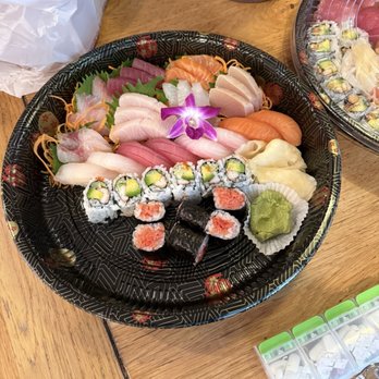 Sapporo Sushi House - Sushi/ sashimi deluxe and various specialty rolls - Sushi Bars Near Me - Staten Island, New York
