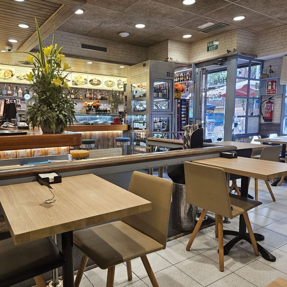 La Llimona - Spanish Near Me - Barcelona, B La Llimona - Spanish Near Me - Barcelona, B