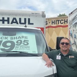 U-Haul Moving & Storage at Peoria Plaza