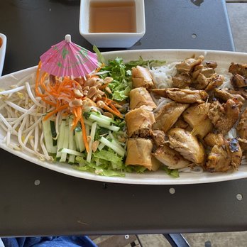 Pho Ann - Vermicelli 24. Rice Vermicelli Noodles with Chicken / BUN GA NUONG - Vietnamese Near Me - Nashville, Tennessee Pho Ann - Vermicelli 24. Rice Vermicelli Noodles with Chicken / BUN GA NUONG - Vietnamese Near Me - Nashville, Tennessee