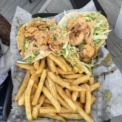 Jamaica Joe'z Beach Bar - Shrimp tacos