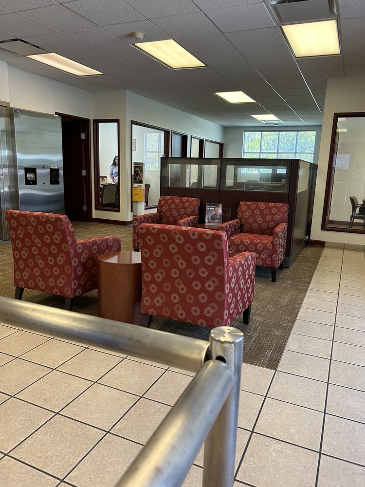 WELLS FARGO BANK 2470 Vanderbilt Beach Rd, Naples, Florida Banks