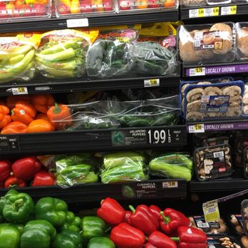 Weis Markets - a variety of vegetables on display - Grocery Near Me - Shamokin, Pennsylvania Weis Markets - a variety of vegetables on display - Grocery Near Me - Shamokin, Pennsylvania