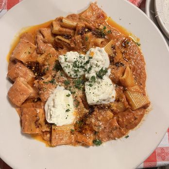Medici’s - Vodka Rigatoni with burrata - Italian Near Me - North Charleston, South Carolina Medici’s - Vodka Rigatoni with burrata - Italian Near Me - North Charleston, South Carolina