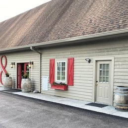 Exterior photo of 8 Chains North Winery - Waterford, Virginia Exterior photo of 8 Chains North Winery - Waterford, Virginia