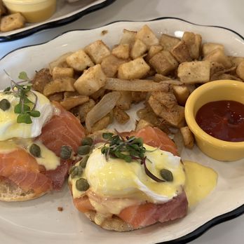 The Seventh House - Smoked salmon Benedict: (7/10): good potatoes, dish was neither good nor bad. Tastes like how it's described nothing "wow" - Lounges Near Me - San Diego, California The Seventh House - Smoked salmon Benedict: (7/10): good potatoes, dish was neither good nor bad. Tastes like how it's described nothing "wow" - Lounges Near Me - San Diego, California