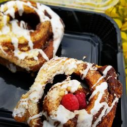Wilson Patisserie - Raspberry crumble bun