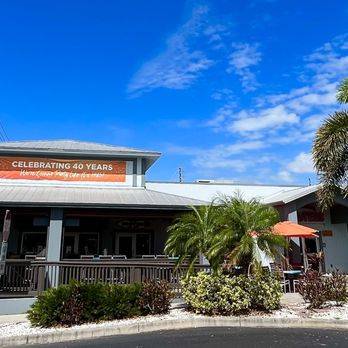 Hooters - the outside of a restaurant - American Near Me - Clearwater, Florida