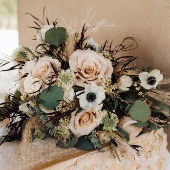 Wow Factor Floral - Flower bouquet - Floral Designers Near Me - Kyle, Texas
