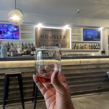 Housley Napa Valley - Wine Tasting Room Near Me - Napa, California