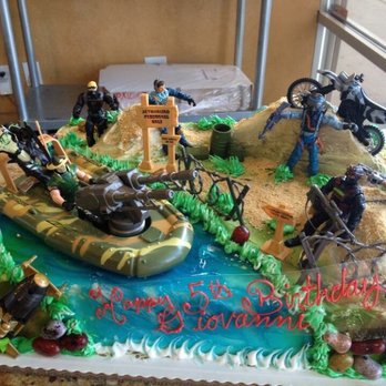 Freed's Bakery - 2nd Call of Duty cake, I asked that there be an area with water for the boat. - Bakeries Near Me - Las Vegas, Nevada Freed's Bakery - 2nd Call of Duty cake, I asked that there be an area with water for the boat. - Bakeries Near Me - Las Vegas, Nevada