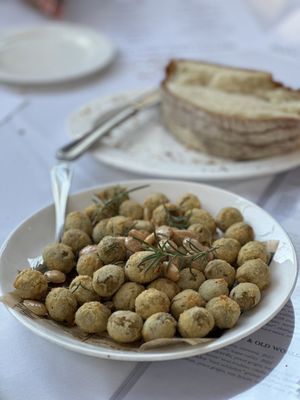 Bistro Don Giovanni by null