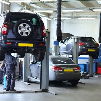 Universal Tyres & Auto Centre - Tires Near Me - Leeds, XWY