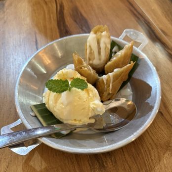 Sticky Rice Thai - Fried banana & ice cream - Thai Near Me - San Jose, California
