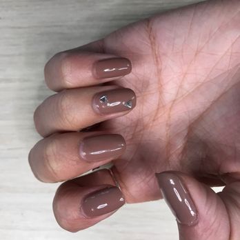 Boston's Nails & Spa - Gel manicure $35 (diamond on a finger is $6 each) - Waxing Near Me - Boston, Massachusetts