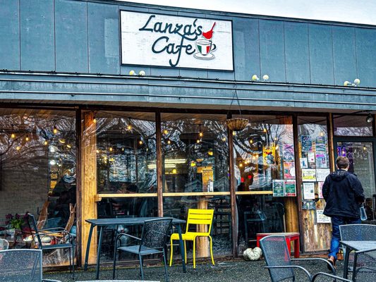 Lanza’s Cafe by null