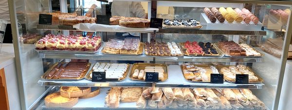 Le Petit Four Bakery by null