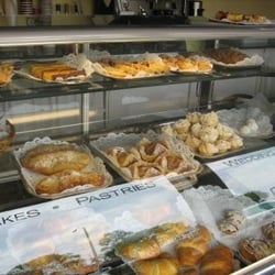 Lido Bakery