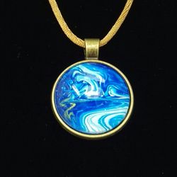Wonder Lab Creative Studios - Make acrylic pour jewelry!