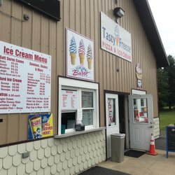 Tasty freeze - The front of the building.