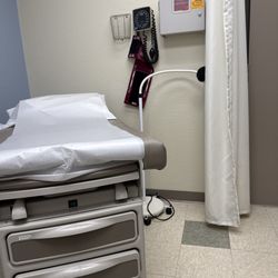 North Park Family Health Center - Clínica dentro