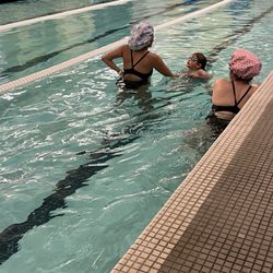 Waterworks Swim School Northridge - Instructor switch off