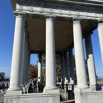 Pilgrim Memorial State Park - Housing Plymouth Rock - Parks Near Me - Plymouth, Massachusetts