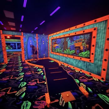 Jurassic Golf - Mini Golf Near Me - Gulf Shores, Alabama