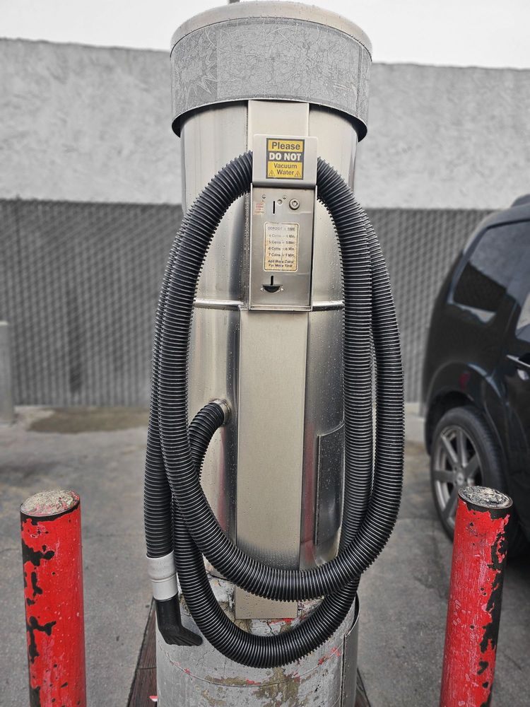 Lucky Pierre Coin-Op Car Wash