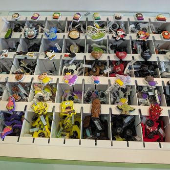 Crocs - Shoe Stores Near Me - Waipahu, Hawaii
