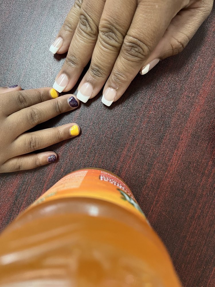 DIAMOND NAILS Updated October 2024 88 Photos & 47 Reviews 2262