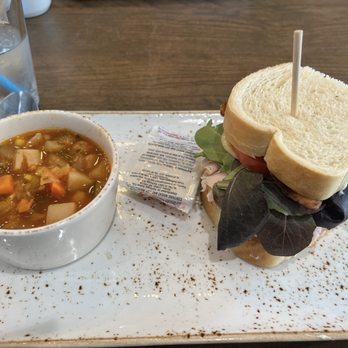 First Watch - Breakfast & Brunch Near Me - Apollo Beach, Florida