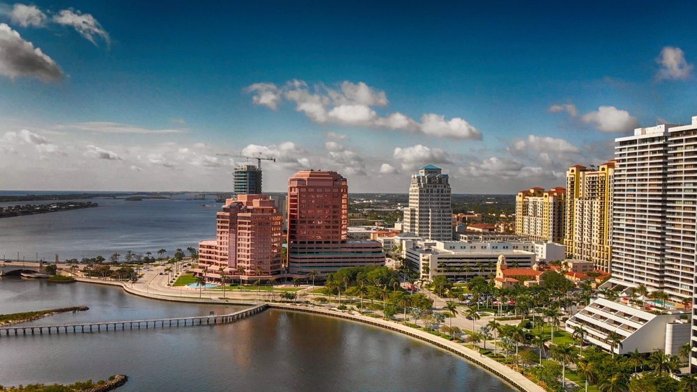 JILLIAN ROSEN DOUGLAS ELLIMAN REAL ESTATE Updated July 2024 444 E