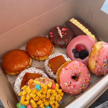Friendly Donuts - Donuts Near Me - Orange, California Friendly Donuts - Donuts Near Me - Orange, California