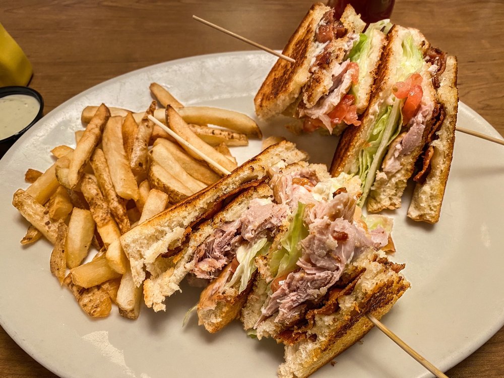 SHARI’S CAFE AND PIES Updated November 2024 567 Photos & 574