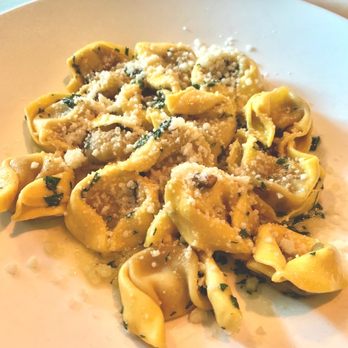 I Pazzi - Ravioli. Nothing outstanding with how this tastes but you can taste the freshness of the pasta. - Italian Near Me - Danvers, Massachusetts