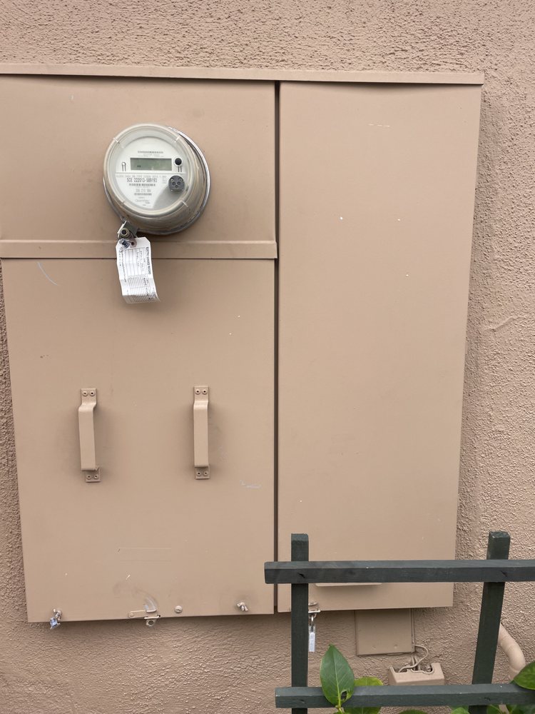 Slide of Prompt Electric Service