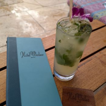 Hotel Wailea Maui - Drinks Poolside - Hotels Near Me - Wailea, Hawaii Hotel Wailea Maui - Drinks Poolside - Hotels Near Me - Wailea, Hawaii