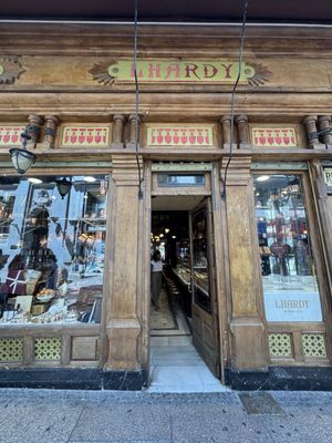 Lhardy Restaurante by null