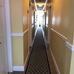 Tiny hallway! Tiny hallway!