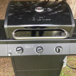 Soper Creek Wilderness Villas - My idea of roughing it is figuring out how to use this to cook meat.