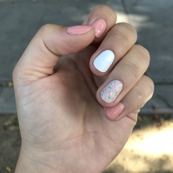 Moon's Nails and Spa - Nail Salons Near Me - Davis, California Moon's Nails and Spa - Nail Salons Near Me - Davis, California