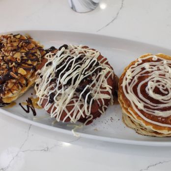 Eggsperts Cafe - Pancake Flight Platter - Breakfast & Brunch Near Me - Orland Park, Illinois