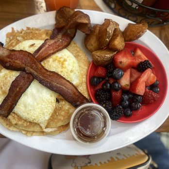 Cafe on 27 - Mommy's, combo - Breakfast & Brunch Near Me - Topanga, California